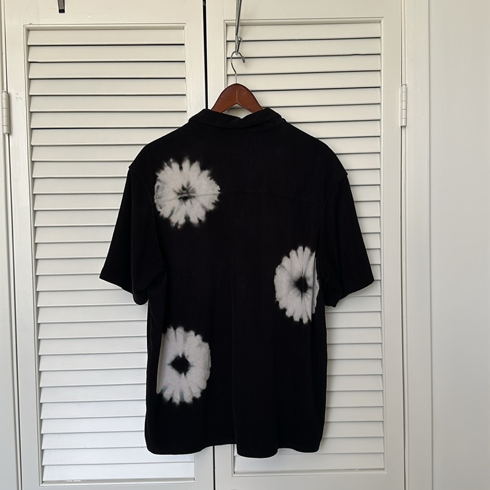 Size M - Picture 2 of 2